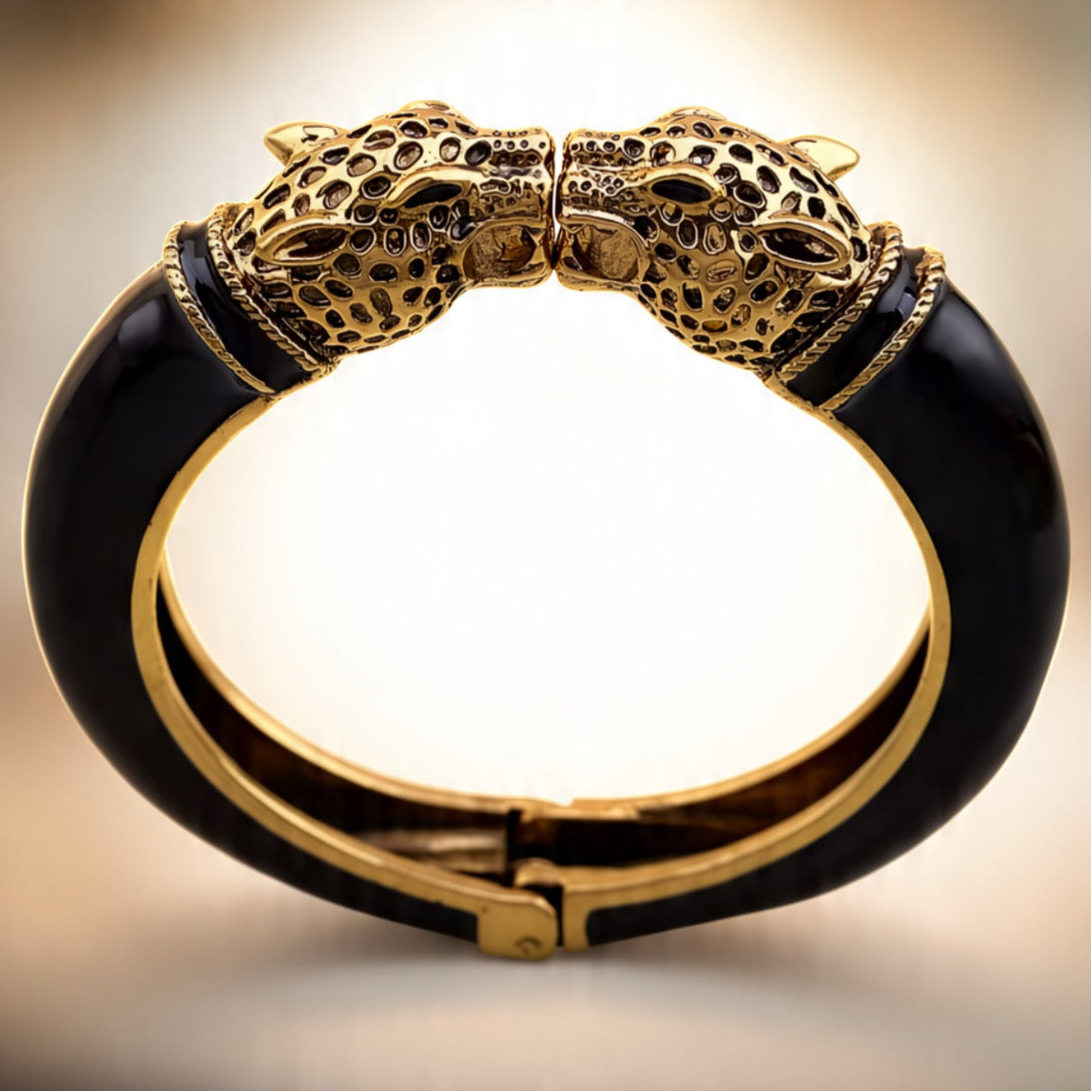LEOPARD CUFF